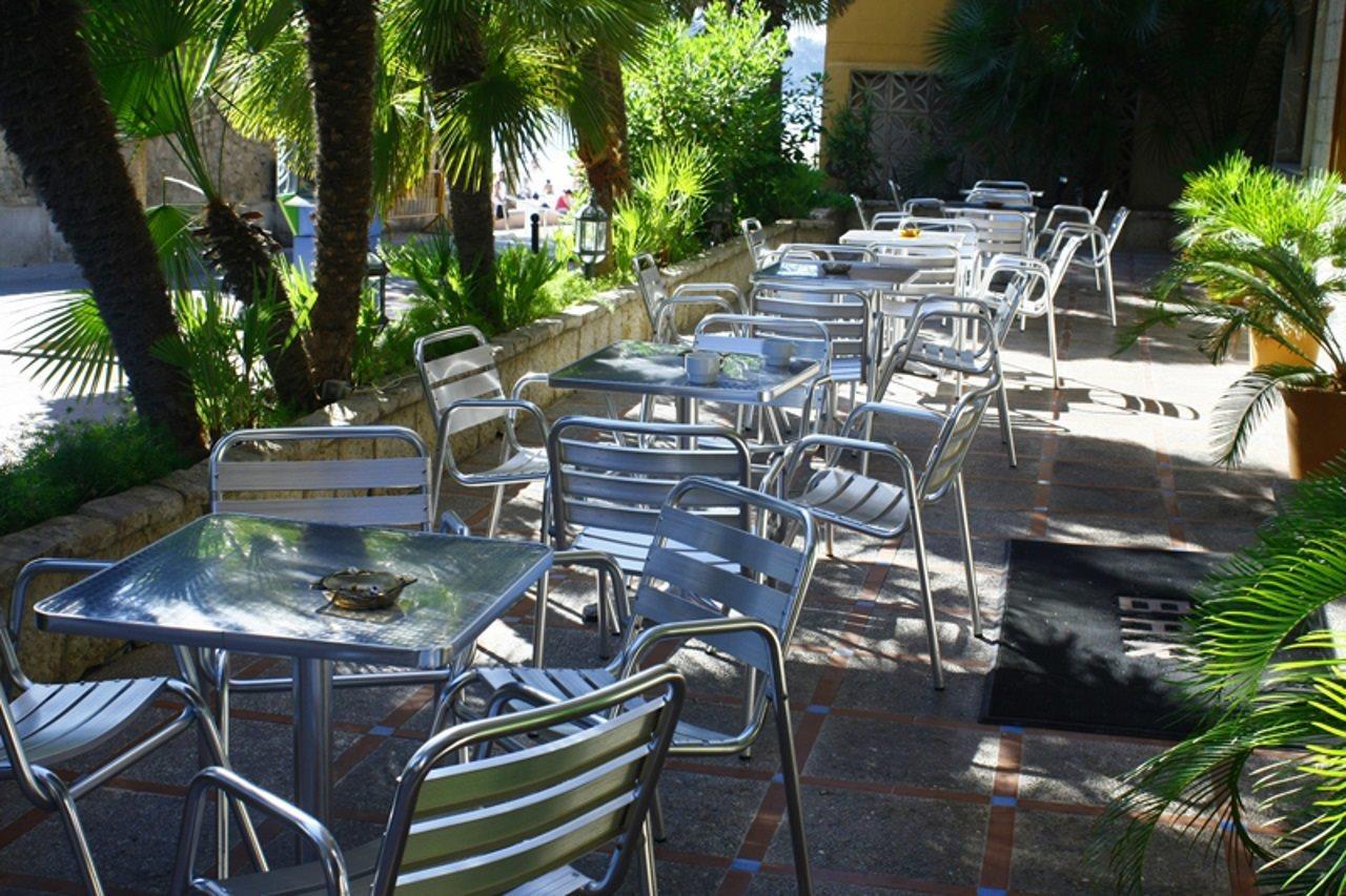 Hotel Gaya Peguera Ngoại thất bức ảnh