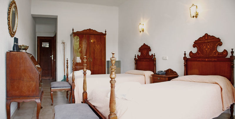 Hotel Gaya Peguera Ngoại thất bức ảnh