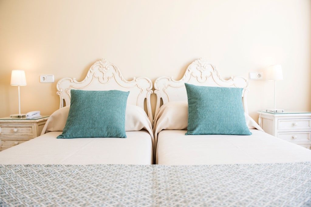 Hotel Gaya Peguera Ngoại thất bức ảnh